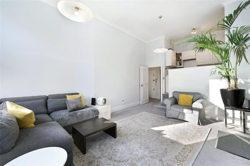 Apartament Luxury 2-bedroom In Prime South Kensington *