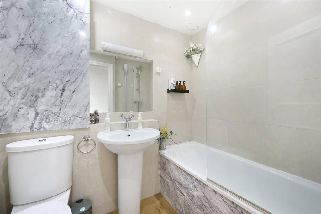 Luxury 2-bedroom In Prime South Kensington Apartament *