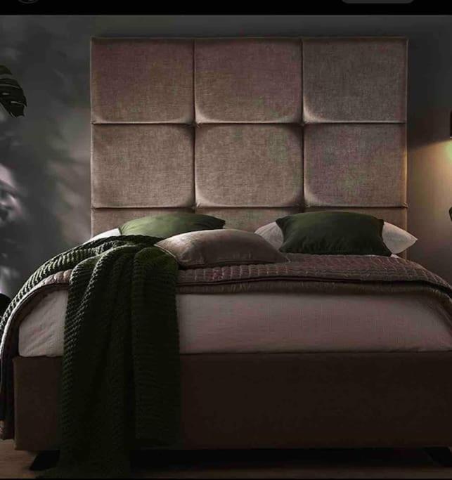 Luxury 2-bedroom In Prime South Kensington Londra